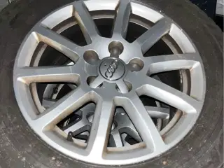 Audi vinterhjul 16”