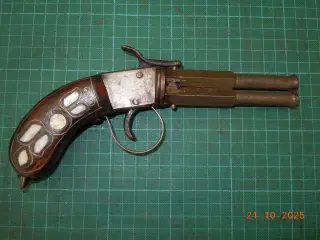 Pistol, forlader, med 2 vendbare løb.
