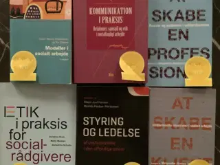 Bøger til socialrådgiveruddannelsen 