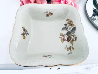 Smuk vintage kartoffelskål med guldkant 