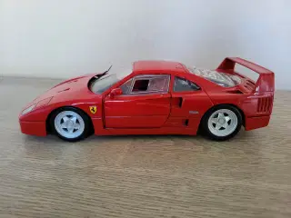 Modelbil Ferrari F40 1990 skala 1/18