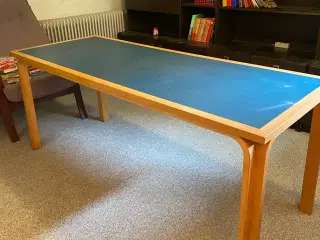 Magnus Olesen spisebord / konferencebord