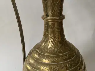 Indisk messing kande H. 33cm