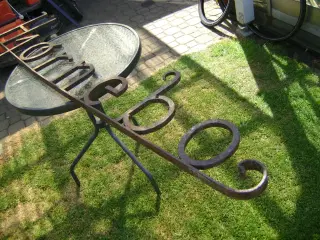 Smedejerns HJØRNEBO
