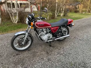 Suzuki gs 550 