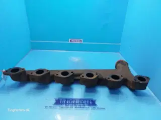 John Deere 3040 Manifold R80982