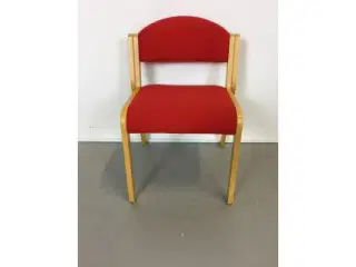 Duba konferencestol i bøg, med rød sæde og ryg