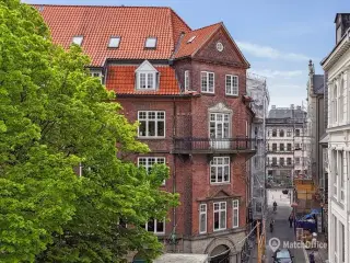 Charmerende kontorlejemål i hjertet af København K