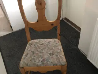 Spisestole i fyrretræ
