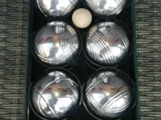 PETANQUE, BOULE MED 8 KUGLER, FEJLER INTET