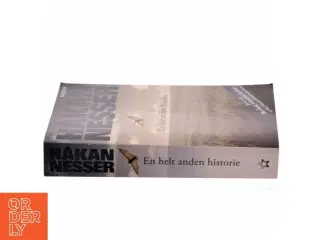 En helt anden historie af Håkan Nesser (Bog)