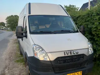 Iveco Daily 3,0 35C21 12m3 