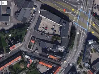 P-pladser på Sønderbrogade 38 udlejes