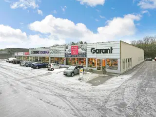 Fuldt udlejet investeringsejendom med byggeret på 900 m2