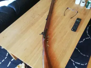 Sortkrudt rifle