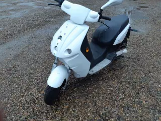 Knallert  45 (scooter)