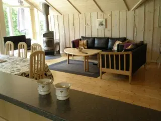 Luksushus med spa, sauna. I hjertet af Arrildferieby. Sommerhus kun 200m til badeland med fri entre. Og 200m til fiskes�