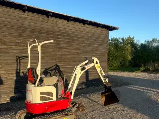 Takeuchi TB210 2021