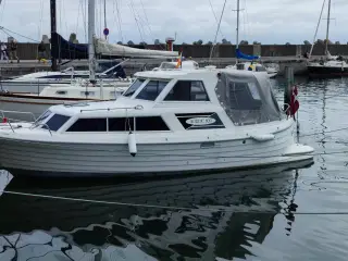 Motorbåd. Nordic 800.