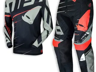 UFO Junior Cross Buks + shirt 