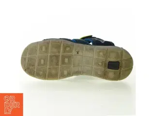 Sandaler fra Fila (str. 32)
