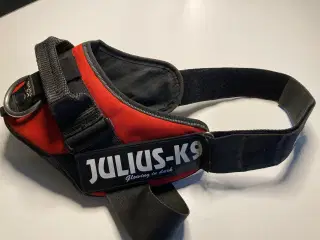 Julius K9, hundesele