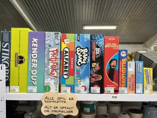 KOMPLETTE spil - koster fra 15-50 kr. 