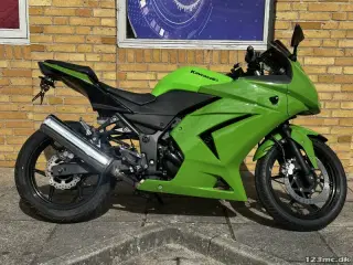 Kawasaki Ninja 250 R