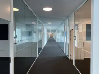 Flotte og nyopførte kontorlokaler i lufthavnen