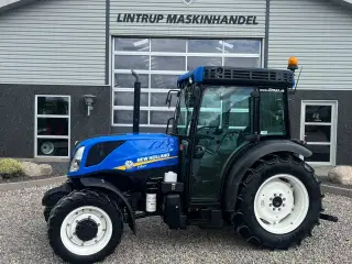 New Holland T4.80 F SuperSteear med aircondition og koblingsfrit vendergear