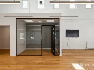 240 M² ATTRAKTIVT KONTORLEJEMÅL