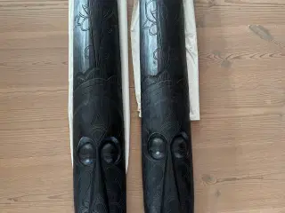 Sorte træ ansigter