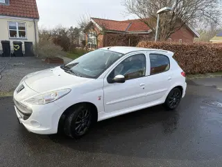 Peugeot 206+ 1.4 Benzin R Edition 5D – 2010 – Hvid