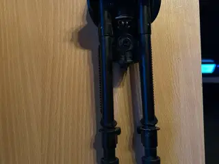 Bipod lav model 
