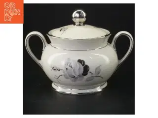 Porcelæns skål med hank og låg fra Københavns Porcellains Maleri (str. 16 x 12 cm)