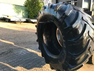 Alliance 600/70R30