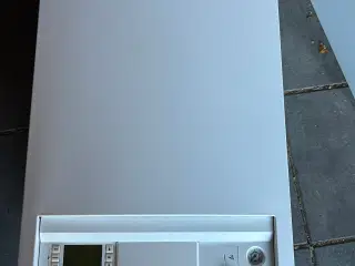 Bosch condens 5000 W gasfyr + varmtvandsbeholder