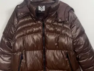 Brun skinnende puffer jakke