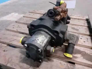 New Holland CR9090 Hydraulikpumpe 86523414