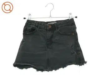 Nederdel fra Zara (str. 122 cm)