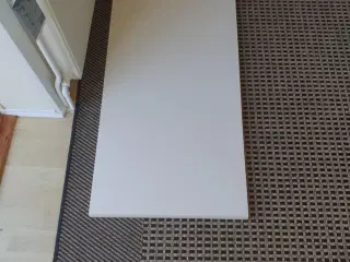 2 stk sæbebehandlet bøg vitrineskabe