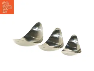 Tre dekorative skåle (str. 16-22 cm)