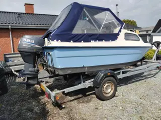 Ryds 435 FC Kabinebåd.