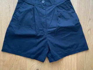 Monki shorts sort