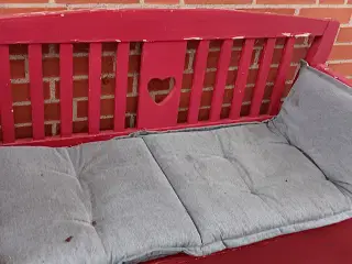 Lille slagbænk med hynde