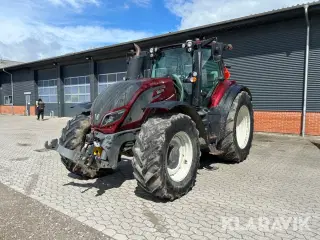 Traktor Valtra T174