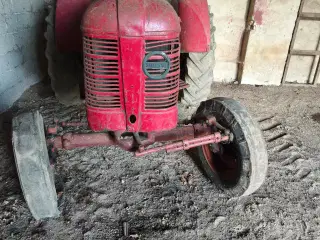 Volvo T25 traktor