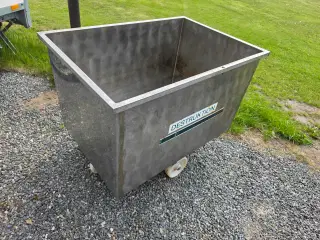 Rustfrit kar eventuelt til drikkevarer, robust