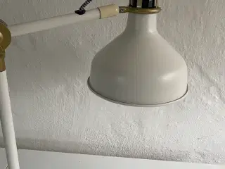 Råhvid Bordlampe