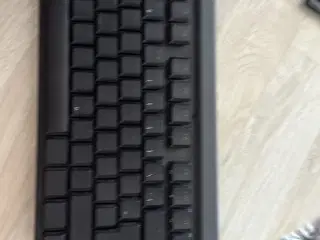 Logitech G515 LIGHTSPEED TKL trådløst gaming tasta